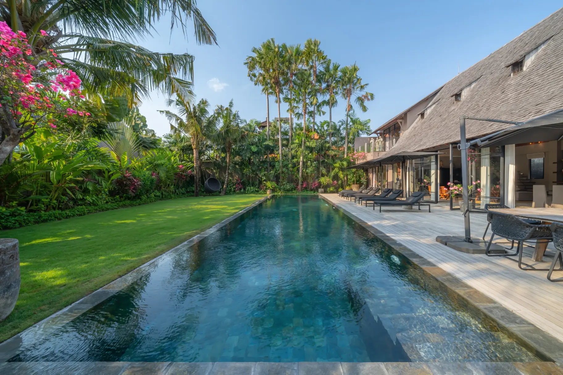 Villa Nehal - Luxury 5BR Villa with 20m Pool and Huge Garden, 5-bed villa for rent in Canggu – photo 11 of 15