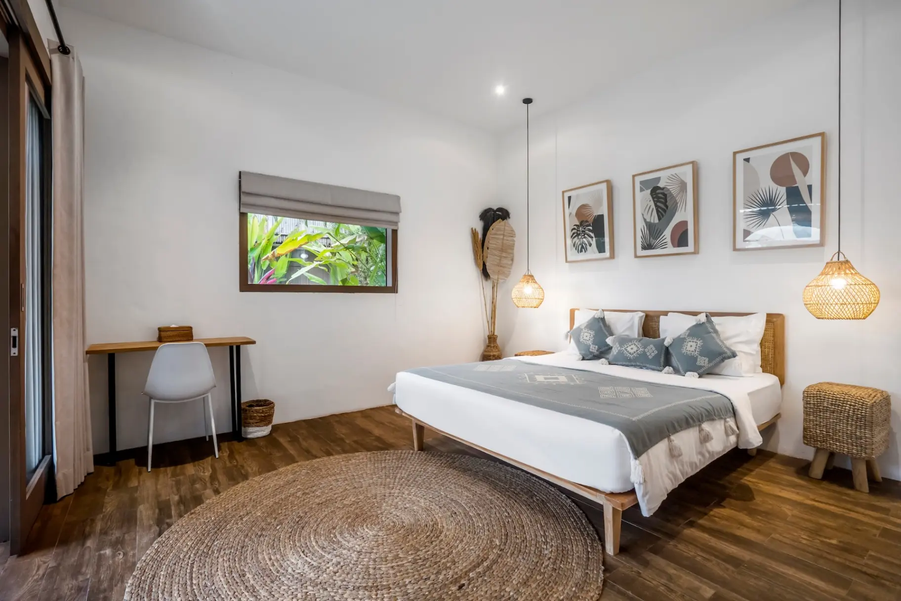 Villa Moju - Chic 3BR Architectural Sanctuary in Bumbak, Canggu, 3-bed villa for rent in Canggu – photo 12 of 15