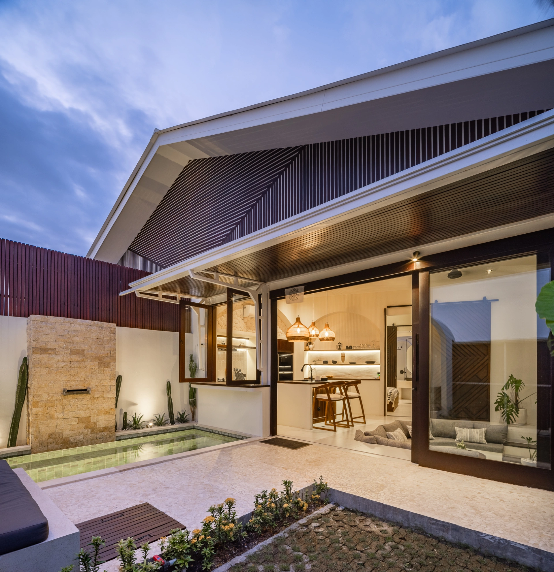 1 Bedroom Modern Villa for Monthly and Yearly Rent Close to Cemagi Beach, 1-bed villa for rent in Seseh – photo 2 of 15