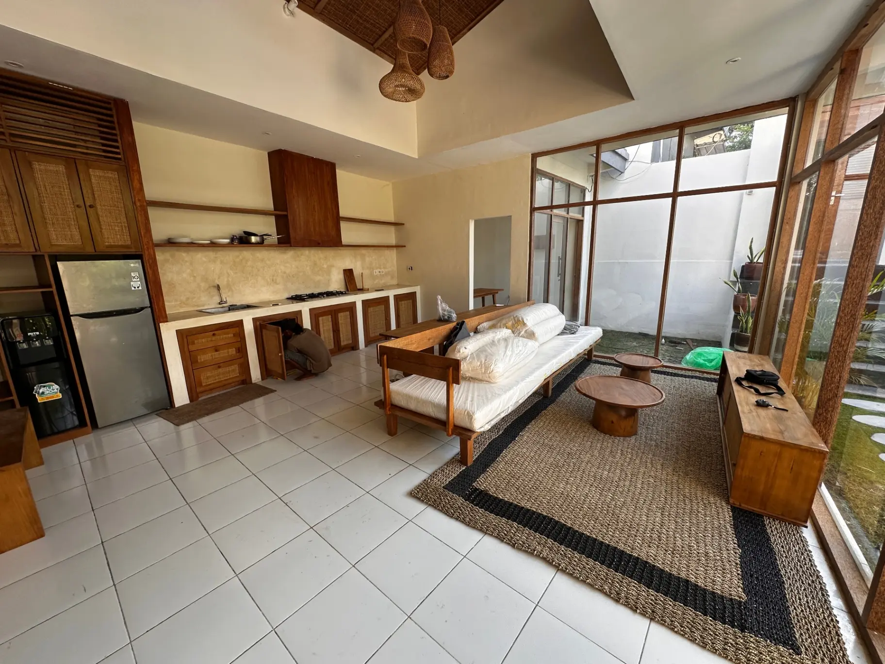 Modern 2BR Villa w/ Private Pool and Home Office, 2-bed villa for rent in Pererenan – photo 4 of 10