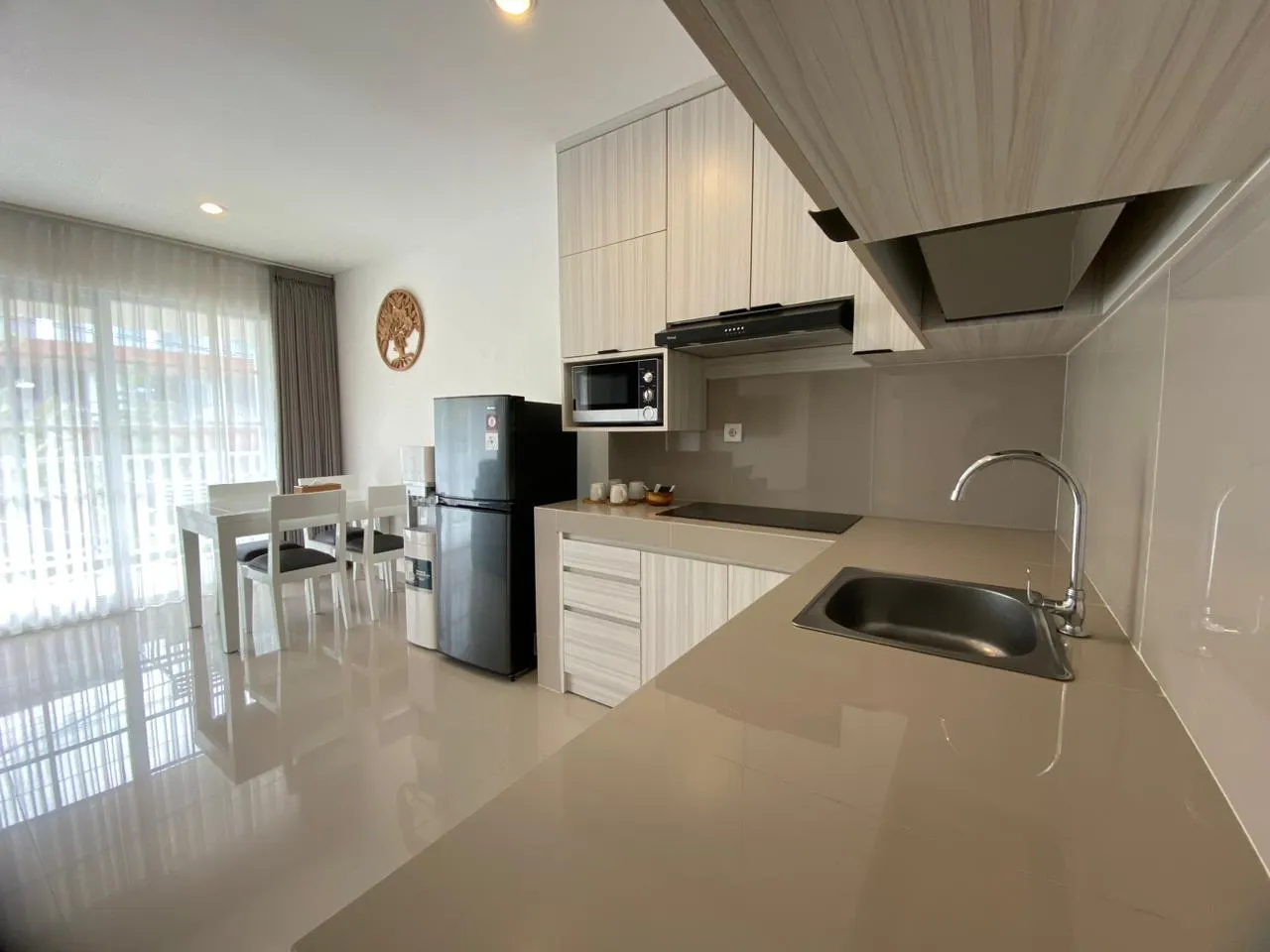 Modern 2 Bedroom Canggu– near Gym and Pererenan Beach, 2-bed villa for rent in Canggu – photo 5 of 15