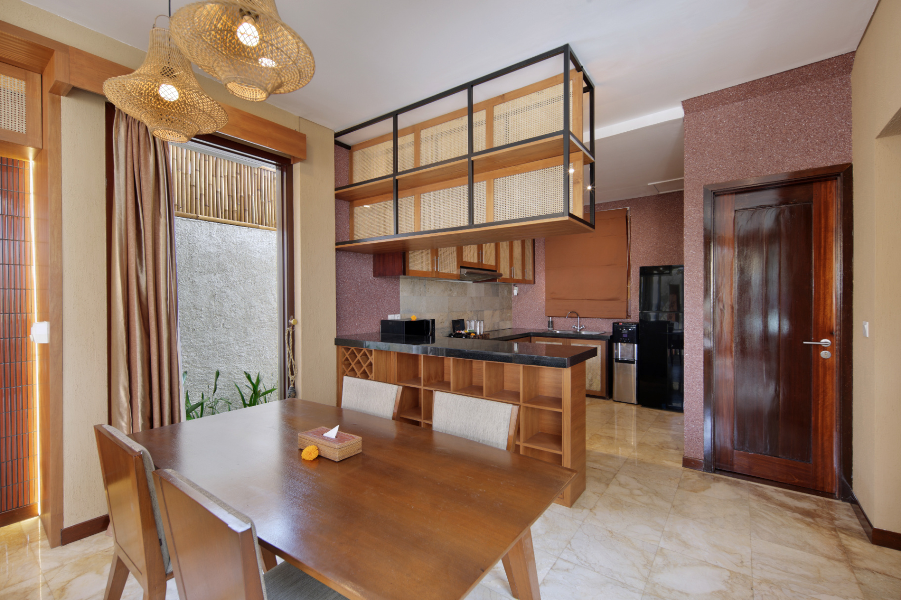 Fully Furnished 3-bedroom Villa in Prime Batu Bolong Location, 3-bed villa for rent in Canggu – photo 7 of 15