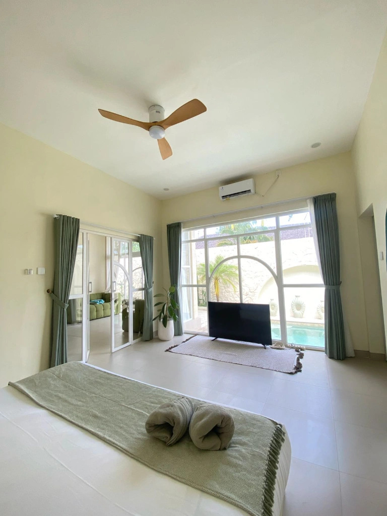 2-Bedroom Private Pool Villa | Kerobokan near La Favela, 2-bed villa for rent in Seminyak – photo 8 of 9