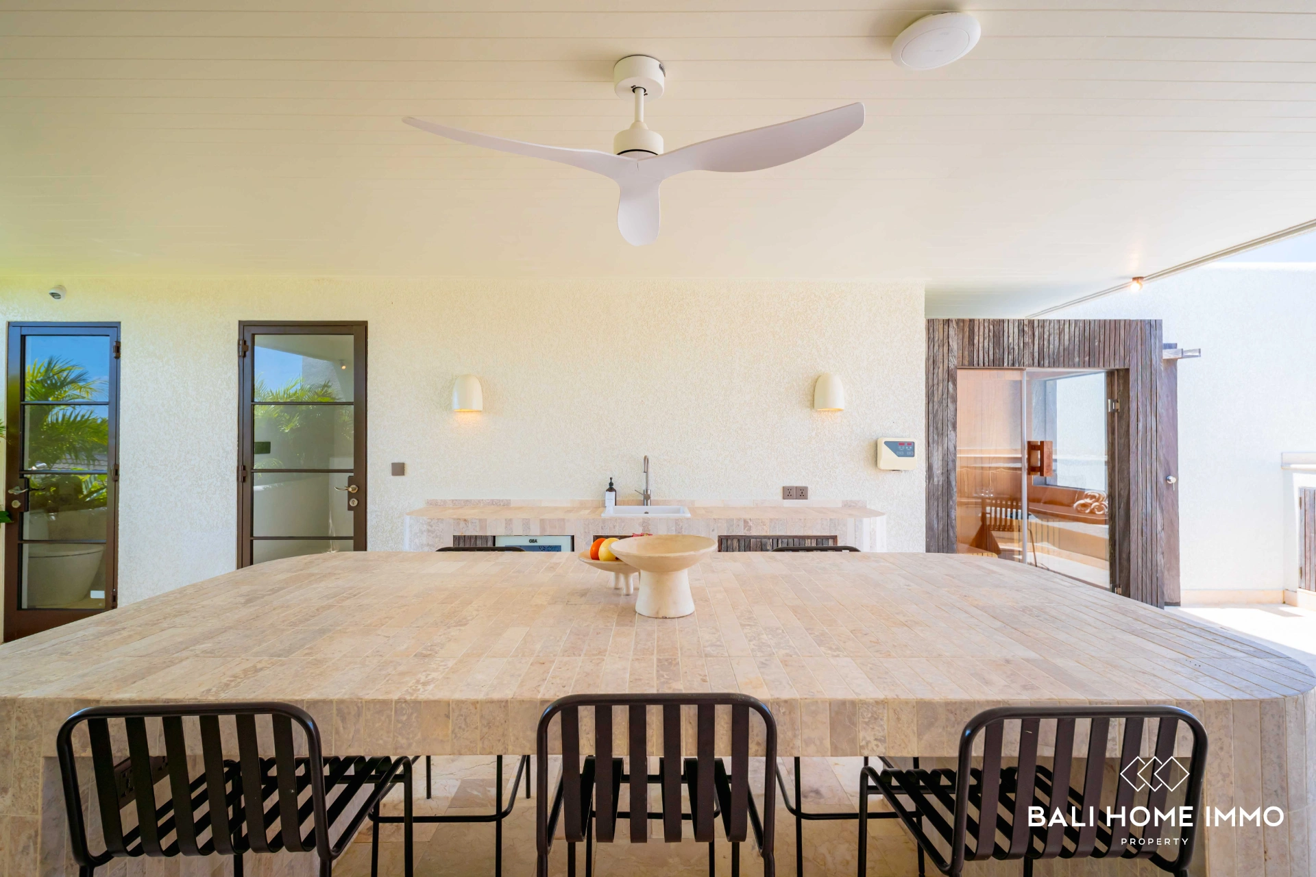 Stylish 2-bedrooms Villa for Rent & Sale with Rooftop Pool, 2-bed villa for rent in Uluwatu – photo 7 of 14