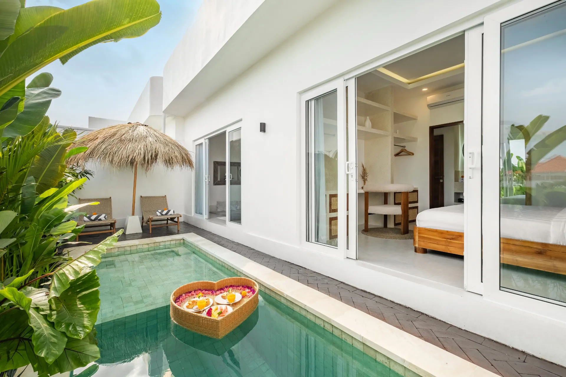 Villa Merlin - Peaceful 2BR Villa Steps from Omni Social Wellness Club, 2-bed villa for rent in Pererenan – photo 3 of 15
