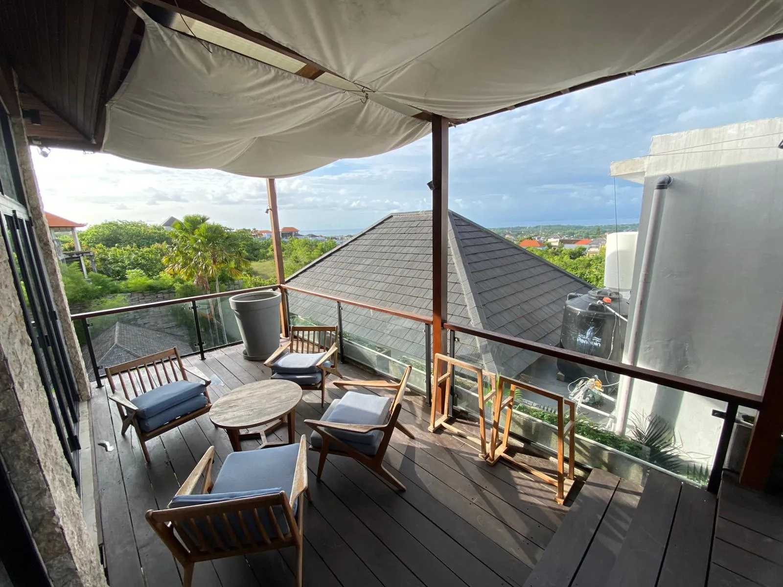 Villa Pertama - Huge 4 Bedroom Villa with Stunning Ocean View in Ungasan, 4-bed villa for rent in Uluwatu – photo 15 of 15