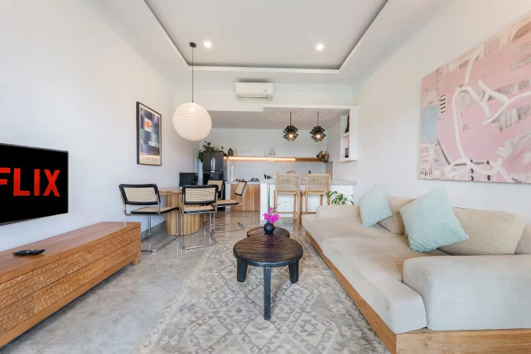 2 Bedrooms Villa for Rent in Pererenan - Pantai Lima, 2-bed villa for rent in Pererenan – photo 3 of 15