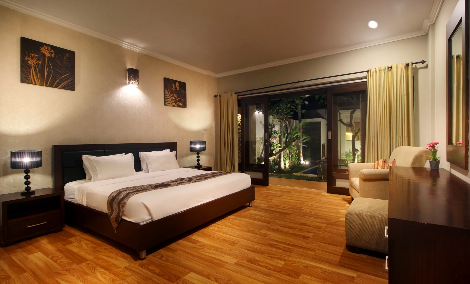 Villa Djayana - Spacious 4-Bedroom Villa in Seminyak, 4-bed villa for rent in Seminyak – photo 13 of 15