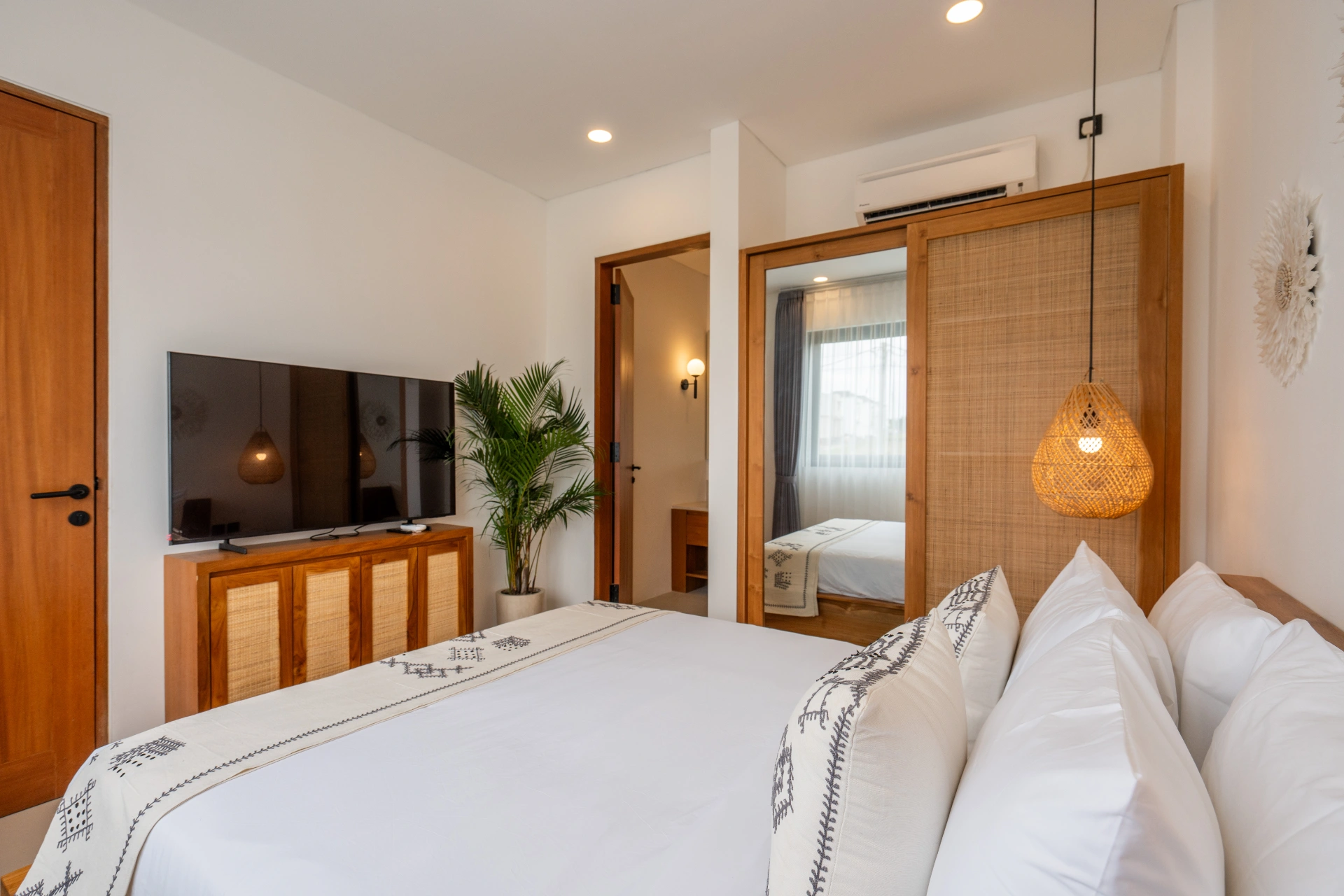 Brand-New Modern 2BR Villa - Pererenan,Tumbak Bayuh, 2-bed villa for rent in Pererenan – photo 11 of 15