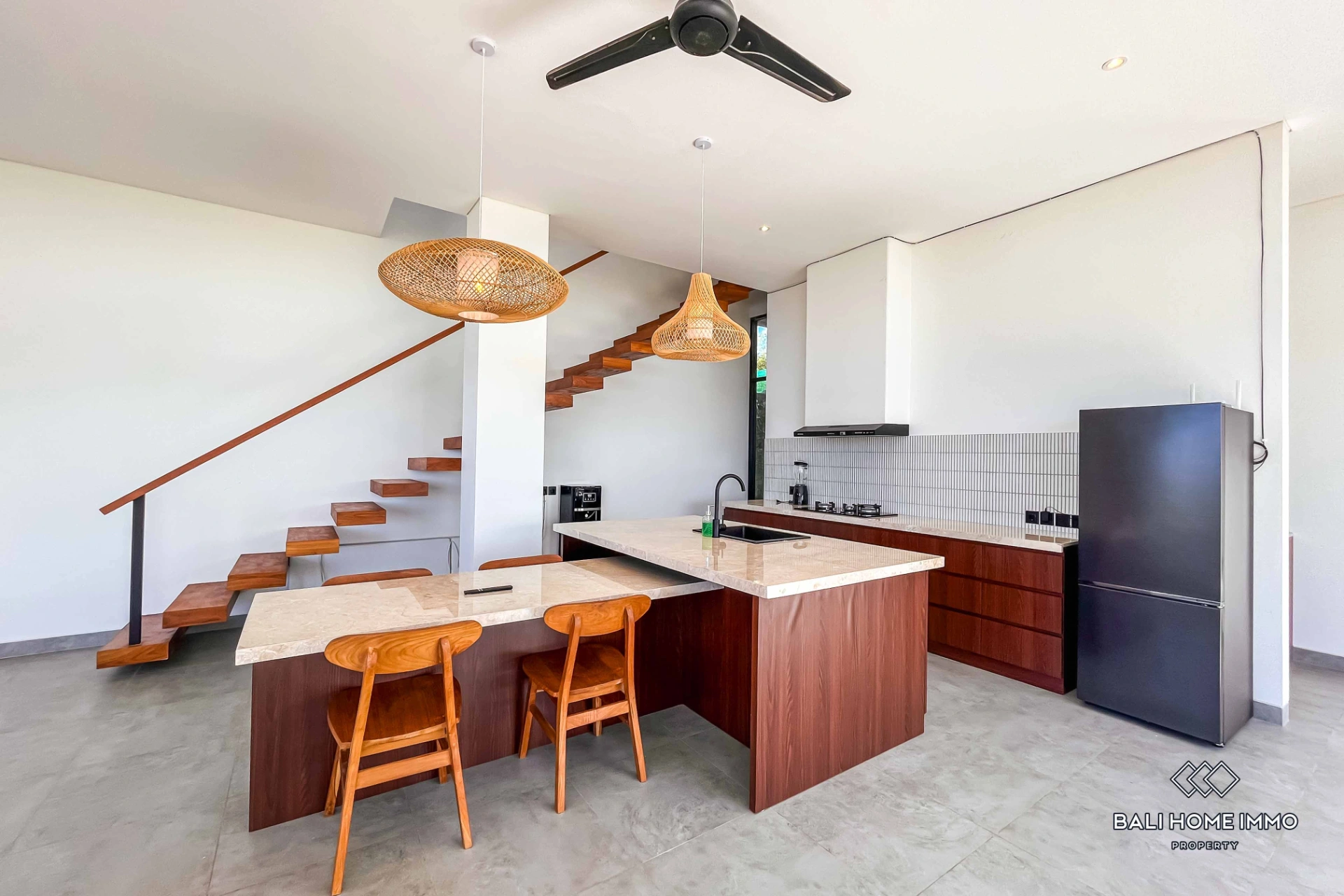 Stunning 3 Bedrooms Villa with Ocean View for Rental in Uluwatu, 3-bed villa for rent in Uluwatu – photo 4 of 12
