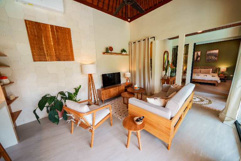Luxury 2-Bedroom Tropical Villa for Rent in Bumbak, Umalas, 2-bed villa for rent in Seminyak – photo 3 of 15
