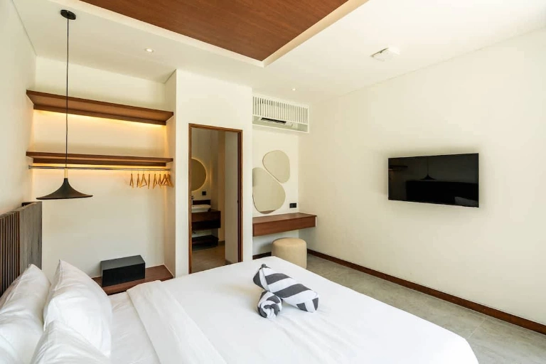 4 Bedrooms Modern Villa for Monthly & Yearly Rent in Canggu-berawa, 4-bed villa for rent in Canggu – photo 15 of 15