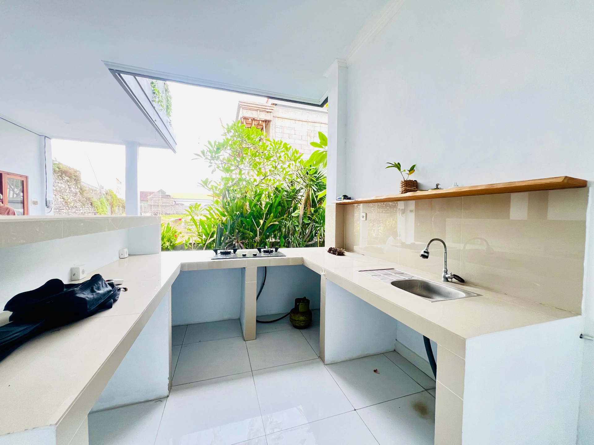 3 Bedroom Villa Walking Distance to Canggu Beach, 3-bed villa for rent in Canggu – photo 7 of 15