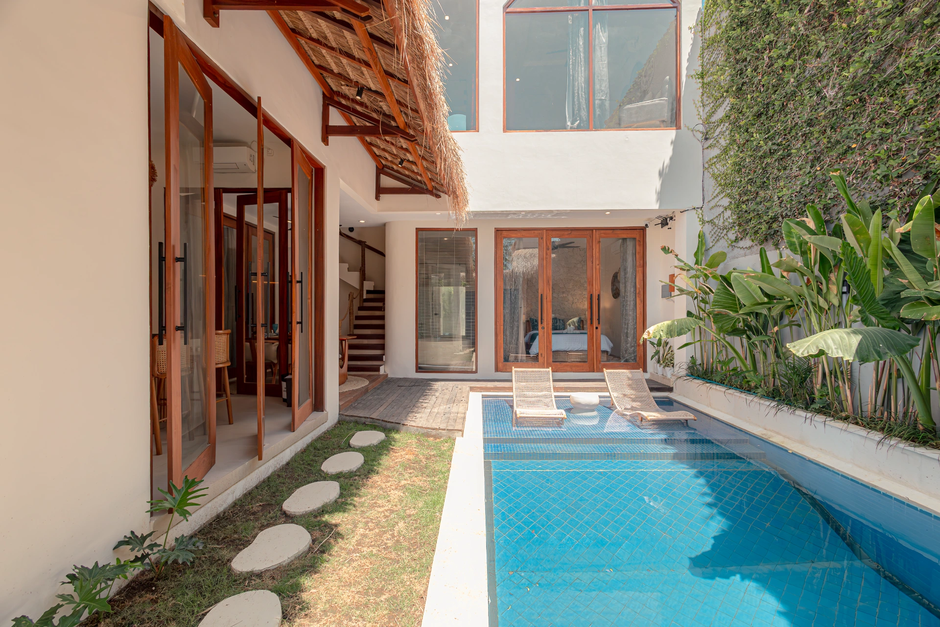 5 Bedroom Villa in Jimbaran, Idr 40 Mill/month, 5-bed villa for rent in Uluwatu – photo 2 of 15