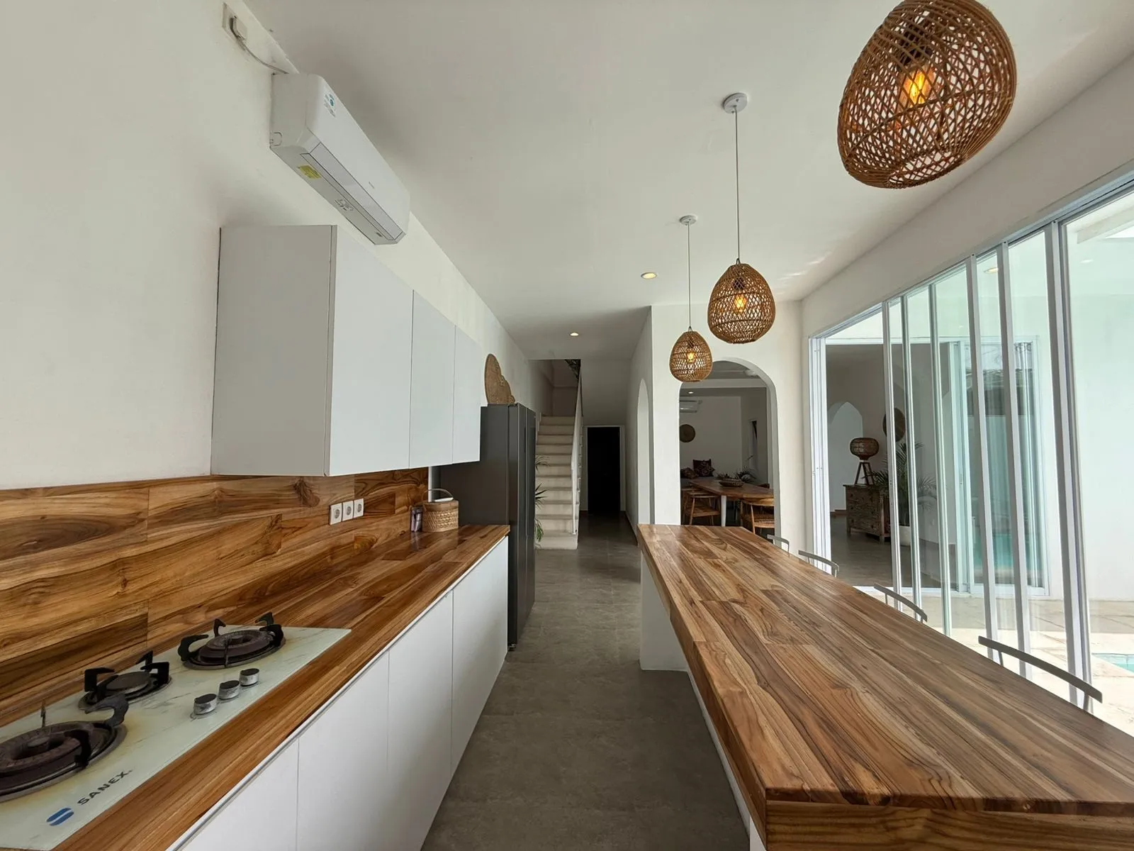 Villa For Rent 5 Bed In Kerobokan,Badung Bali, 5-bed villa for rent in Canggu – photo 15 of 15