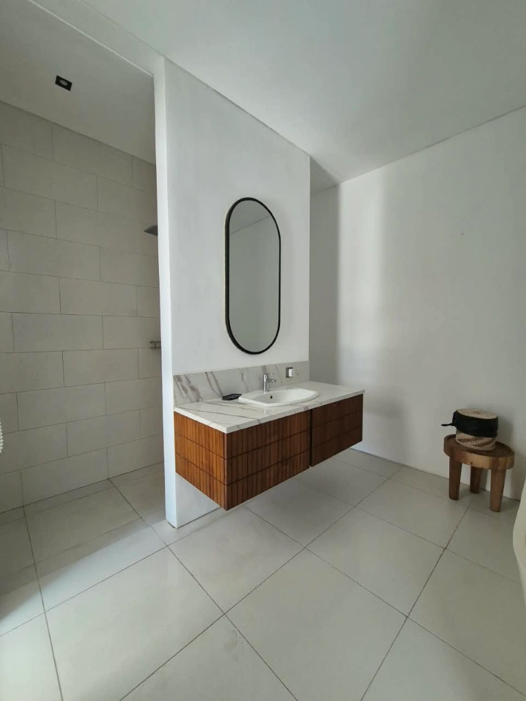 Modern Residence in Pererenan with Rice Field View, 3-bed villa for rent in Pererenan – photo 6 of 11
