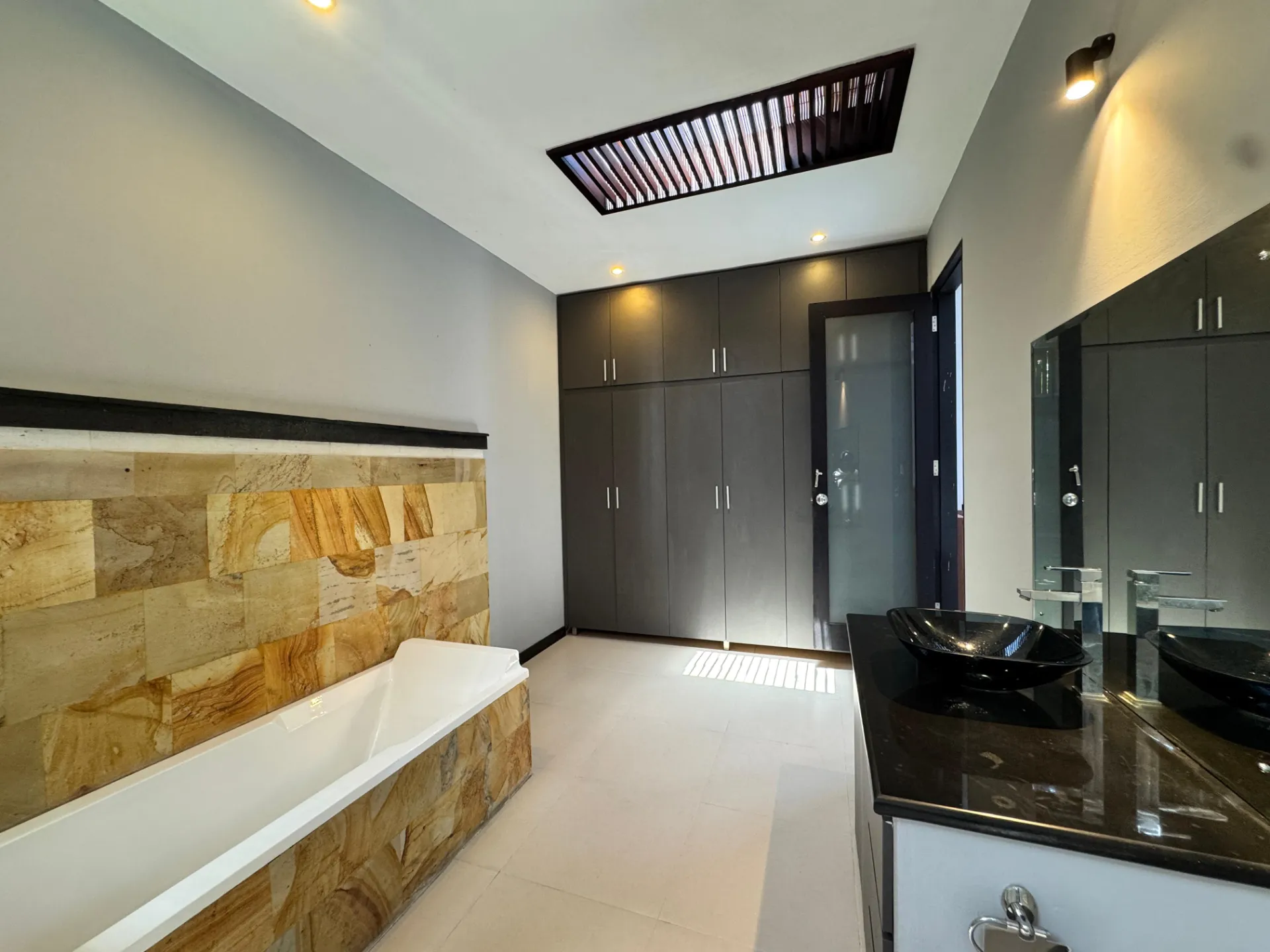 3BR Villa for Rent at Semer Kerobokan, 3-bed villa for rent in Canggu – photo 11 of 15