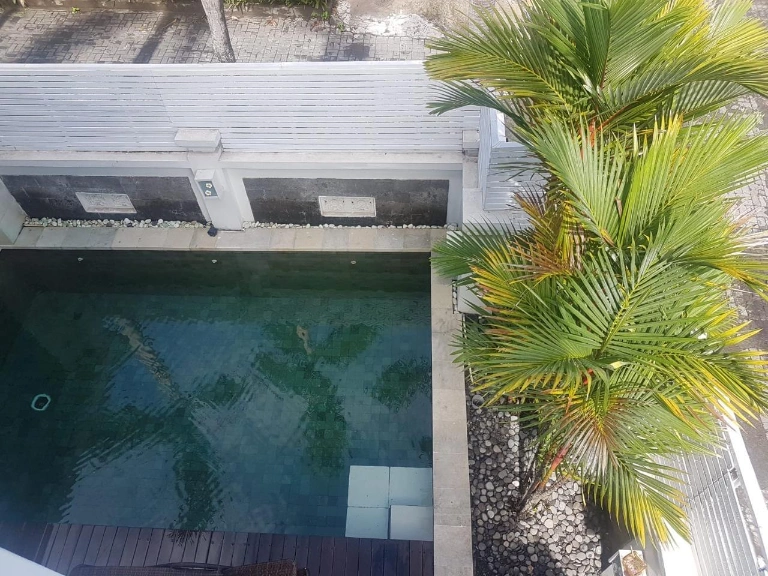 An - for Rent Kontemporer Style Villa in Taman Griya Jimbaran, 3-bed villa for rent in Uluwatu – photo 3 of 15