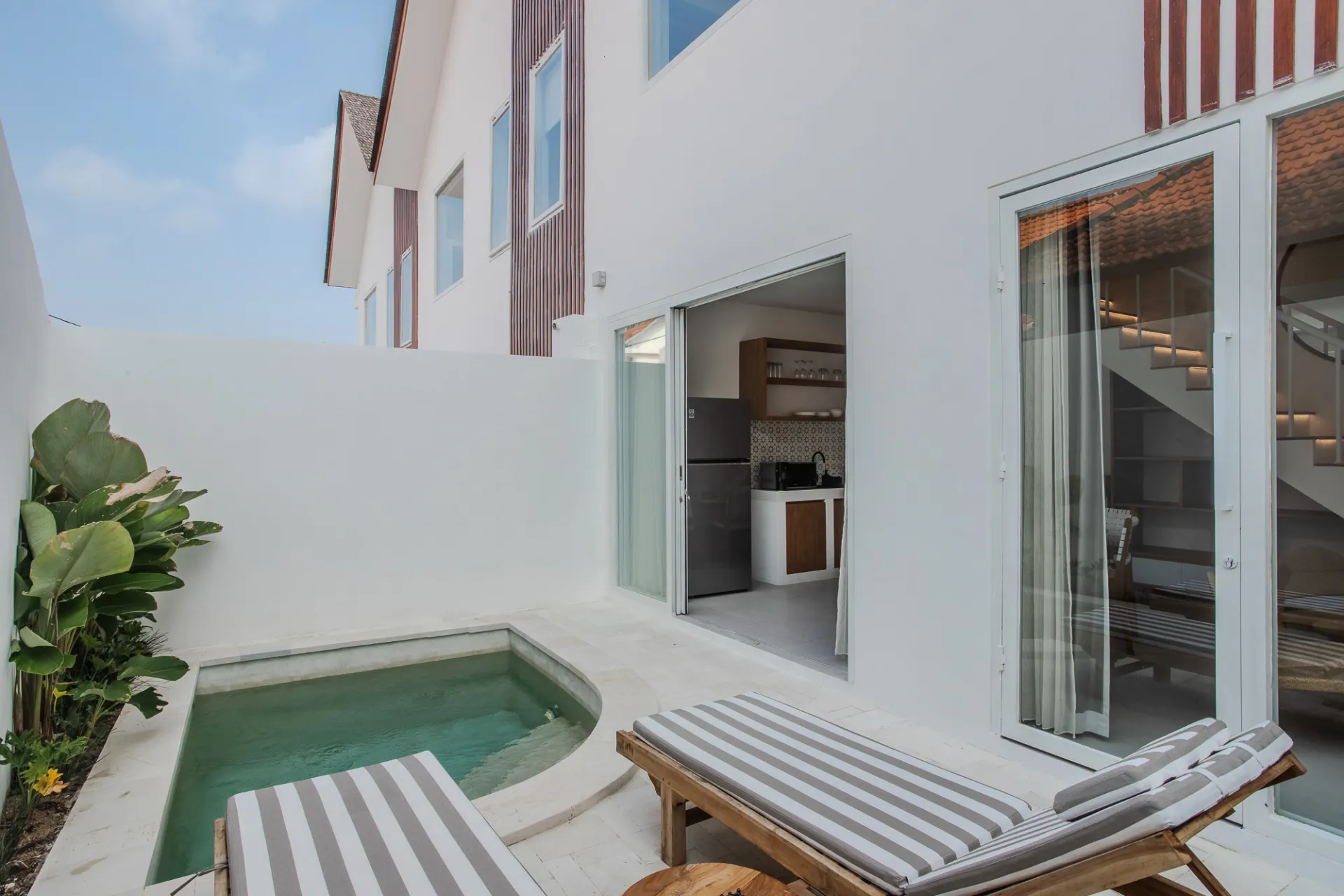Modern 2 Bedrooms Villa in Cemagi, 2-bed villa for rent in Seseh – photo 10 of 15