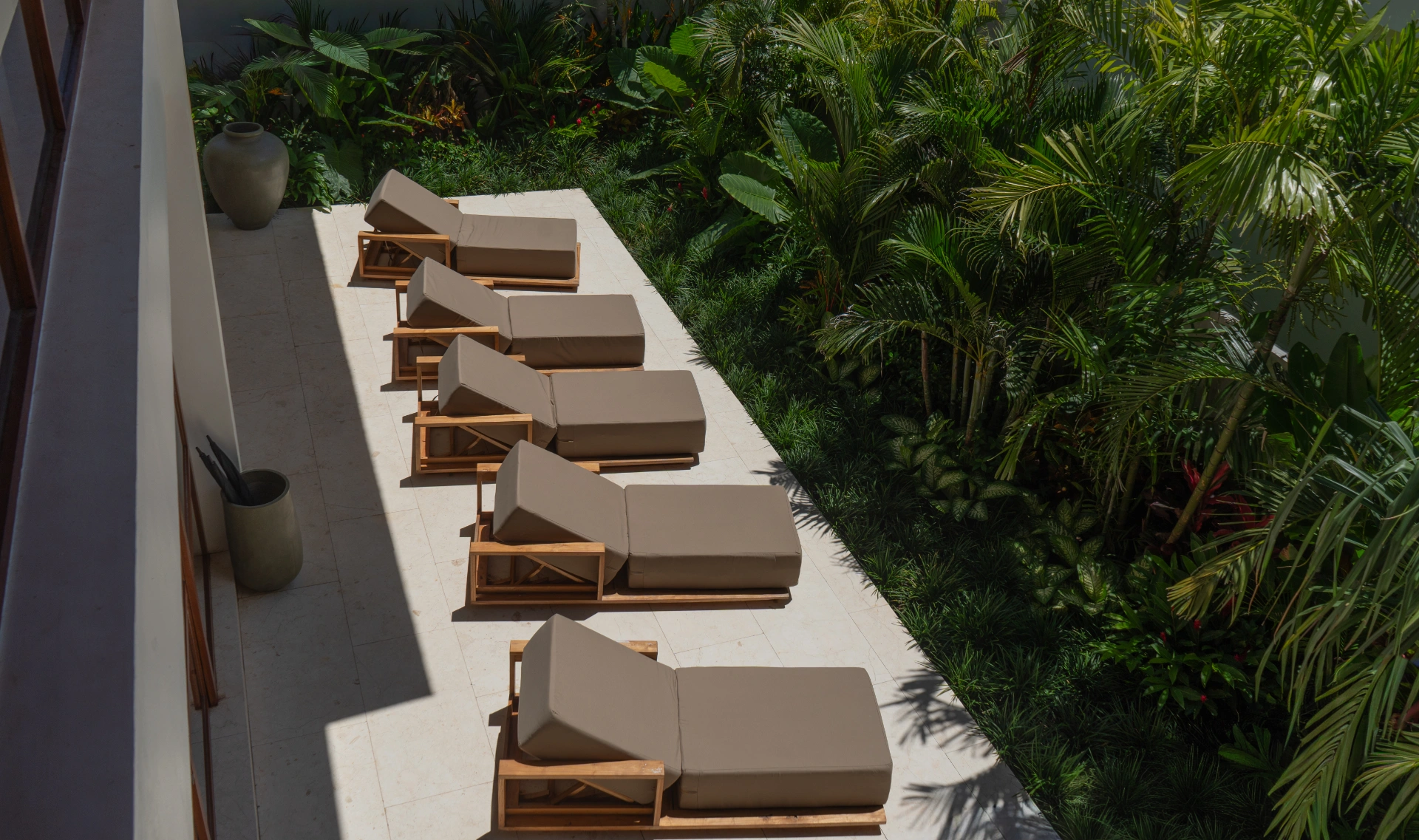 6 Bedroom Brand New Luxury Villa in Nyanyi, 6-bed villa for rent in Pererenan – photo 3 of 15