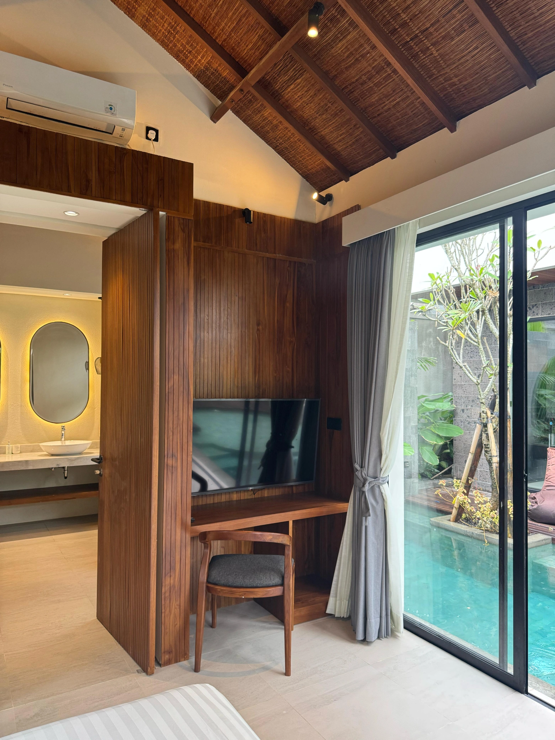 Modern Villa in Jalan Pantai Batu Bolong CANGGU, 3-bed villa for rent in Canggu – photo 15 of 15