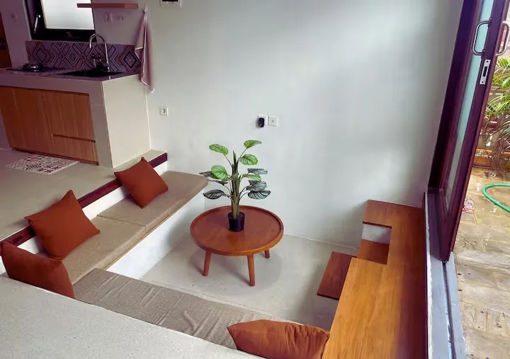2BR Villa in Umalas Kerobokan, 2-bed villa for rent in Canggu – photo 4 of 15