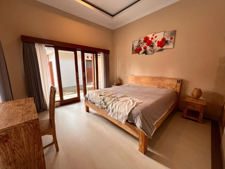 Spacious and Quite 3 Bedroom Villa in Padonan Canggu, 3-bed villa for rent in Canggu – photo 9 of 15