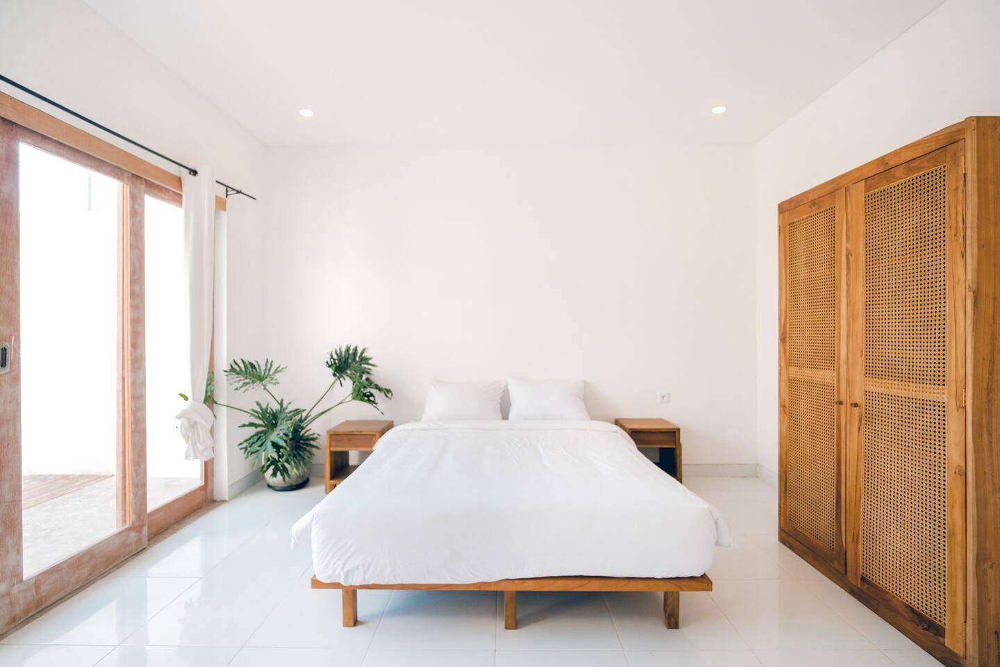 3-Bedroom Modern Villa – Canggu, 3-bed villa for rent in Canggu – photo 3 of 15