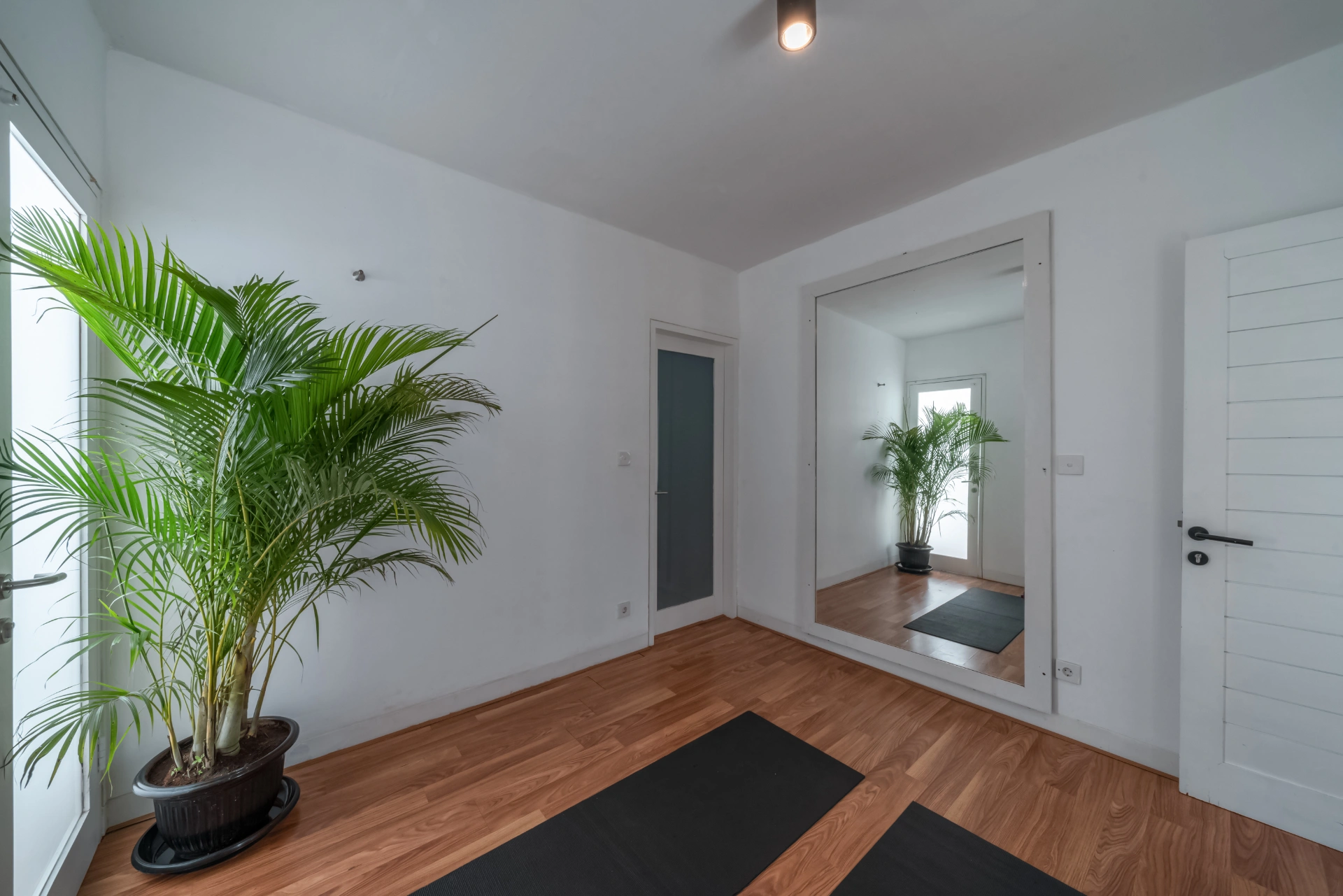 Elegant 3BR Private Enclosed Villa – Perfect Family Home, 3-bed villa for rent in Canggu – photo 11 of 15