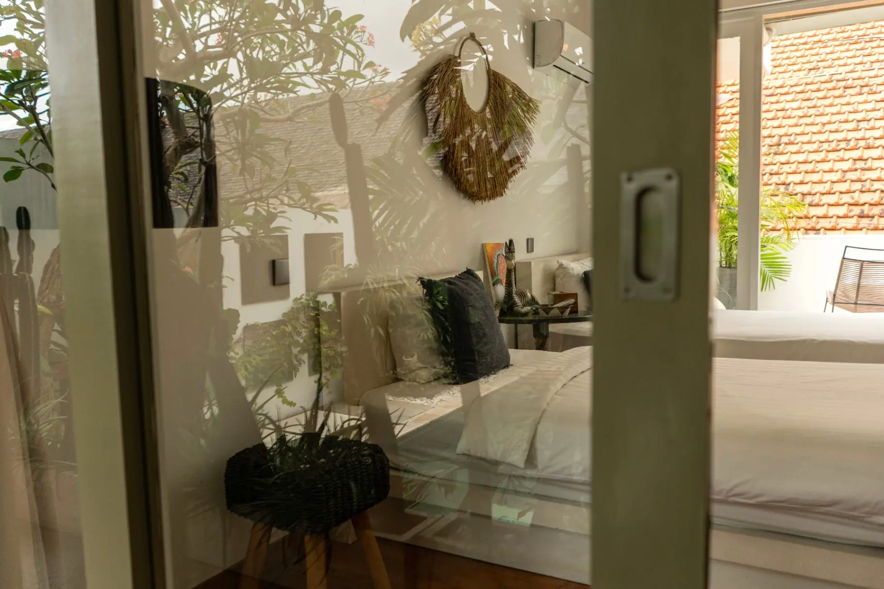 Breezy 4BR Villa w/ Private Pool and Spa, 4-bed villa for rent in Canggu – photo 2 of 15