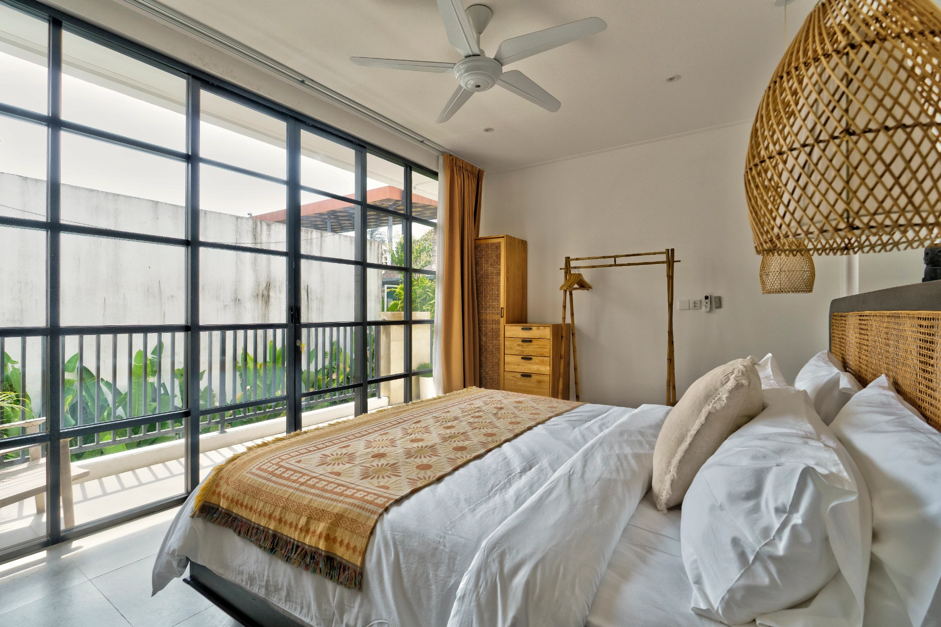 Villa Sonder - 3BR Villa Berawa Steps from Nirvana Fitness & Wellness, Canggu, 3-bed villa for rent in Canggu – photo 14 of 15
