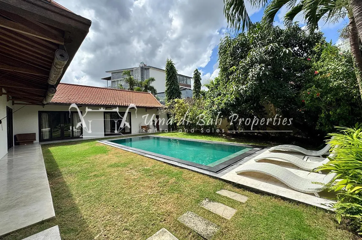 Big Garden 3BR Villa for Rent at Central Berawa, 3-bed villa for rent in Canggu – photo 4 of 15