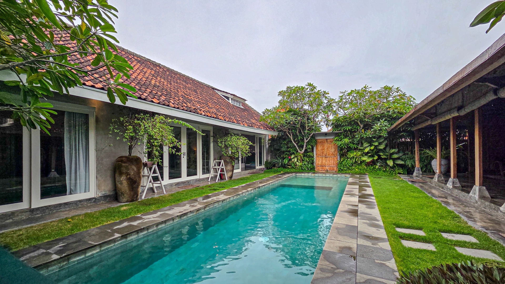 Villa Strand | 3BR Private Villa in Seminyak, 3-bed villa for rent in Seminyak – photo 2 of 11
