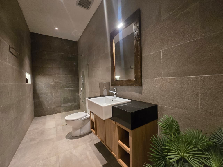 Monthly - Canggu - Brand New 3 Bedrooms Villan Available Now, 3-bed villa for rent in Canggu – photo 9 of 11