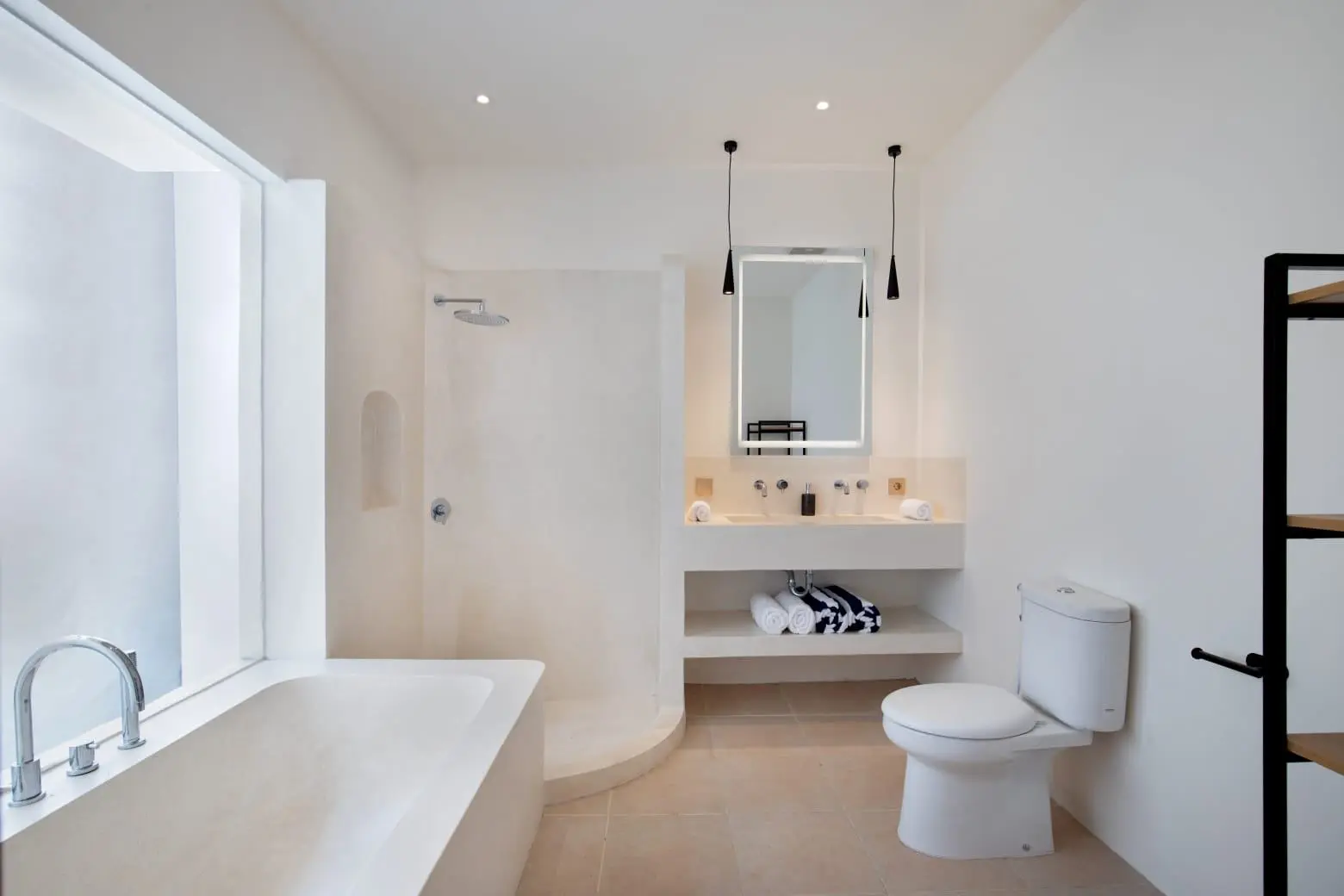 3BR Modern Villa with Rooftop at Abasan Berawa, 3-bed villa for rent in Canggu – photo 3 of 15