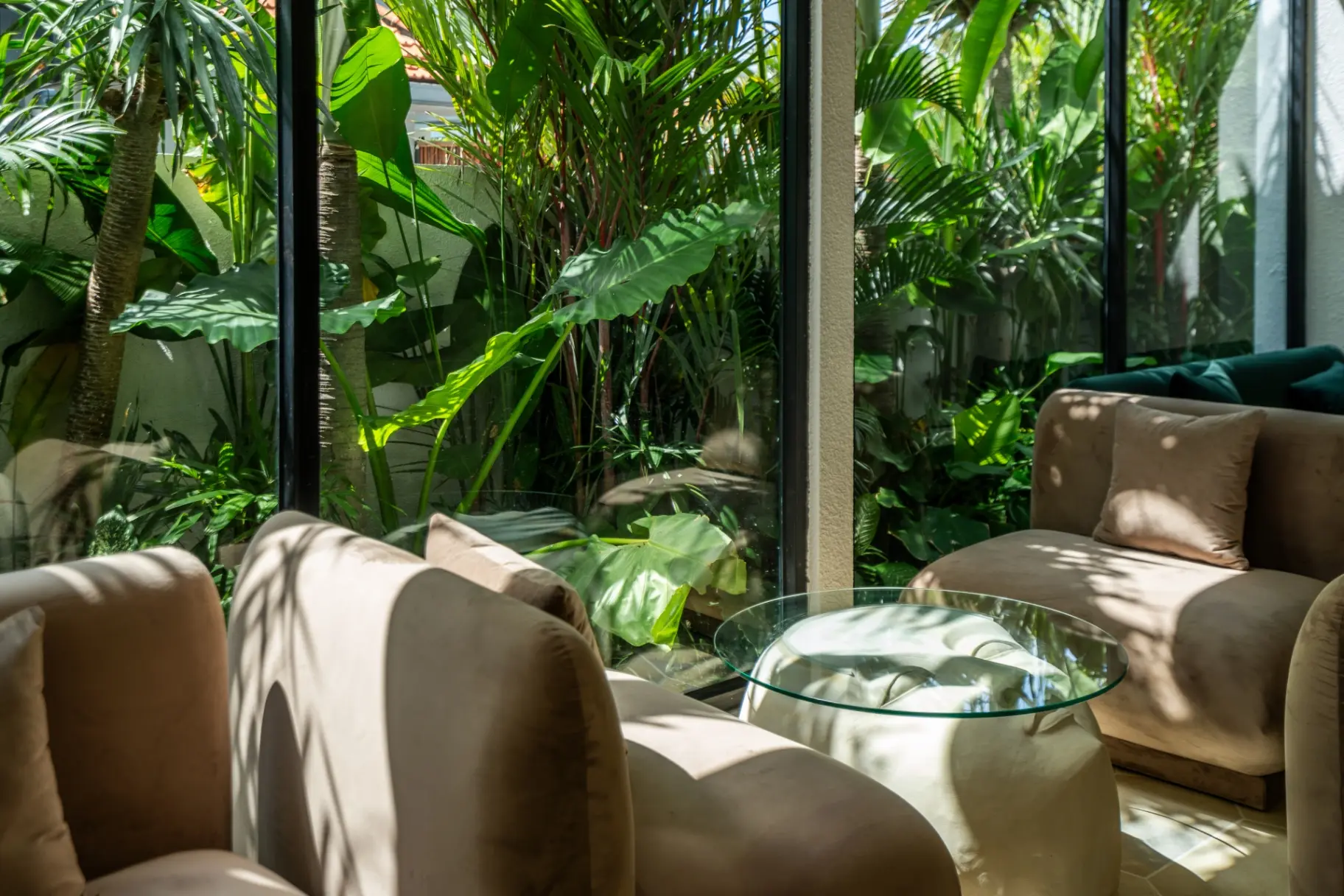 Sunny Muse Studio - Beachside 1BR Canggu | Rooftop Gym, Sauna & Pool, 1-bed villa for rent in Canggu – photo 13 of 15