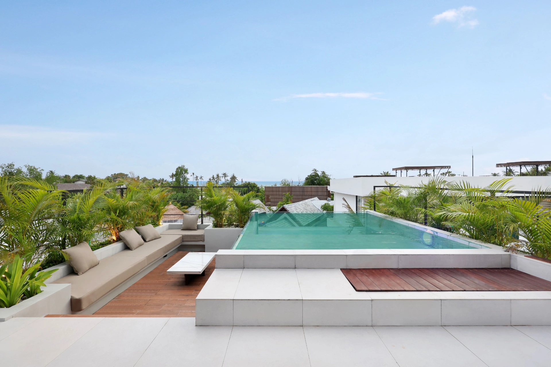 Baliwood II Residence 3BR Pererenan/ Rooftop+oceanview/ 2mins walk to Lyma Beach, 3-bed villa for rent in Pererenan – photo 3 of 15