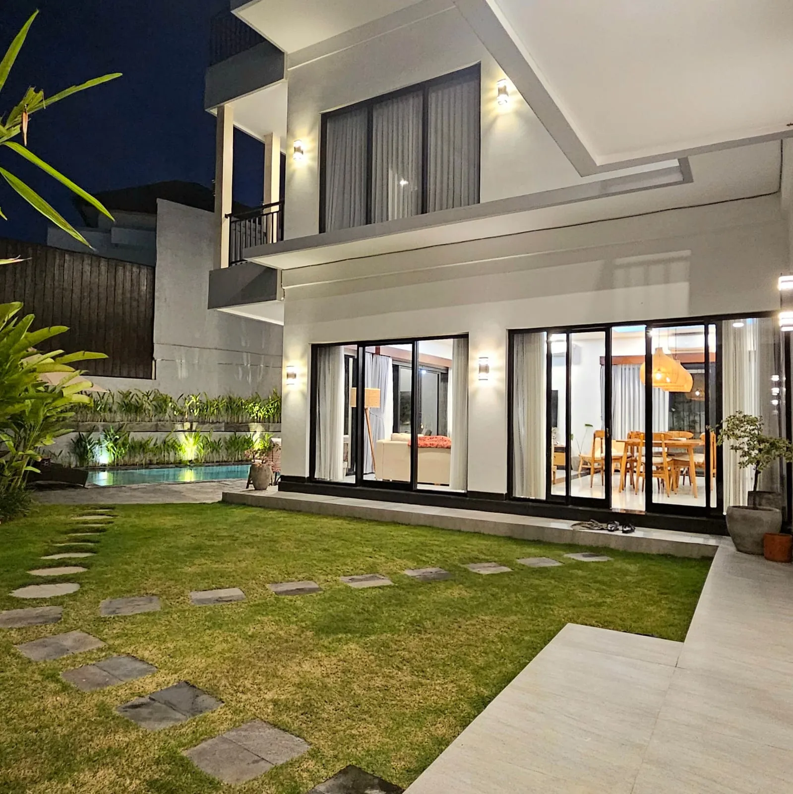 4 Bedroom Villa - Pererenan (Jl. Sempol) - 7 mins to the beach., 4-bed villa for rent in Pererenan – photo 2 of 12