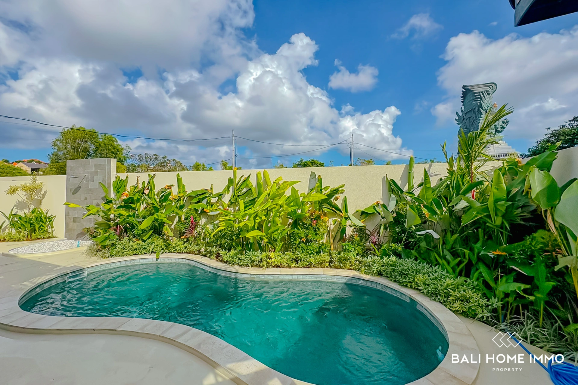 Cozy 2 Bedrooms Villa for Rent & Sale in Ungasan, 2-bed villa for rent in Uluwatu – photo 2 of 13