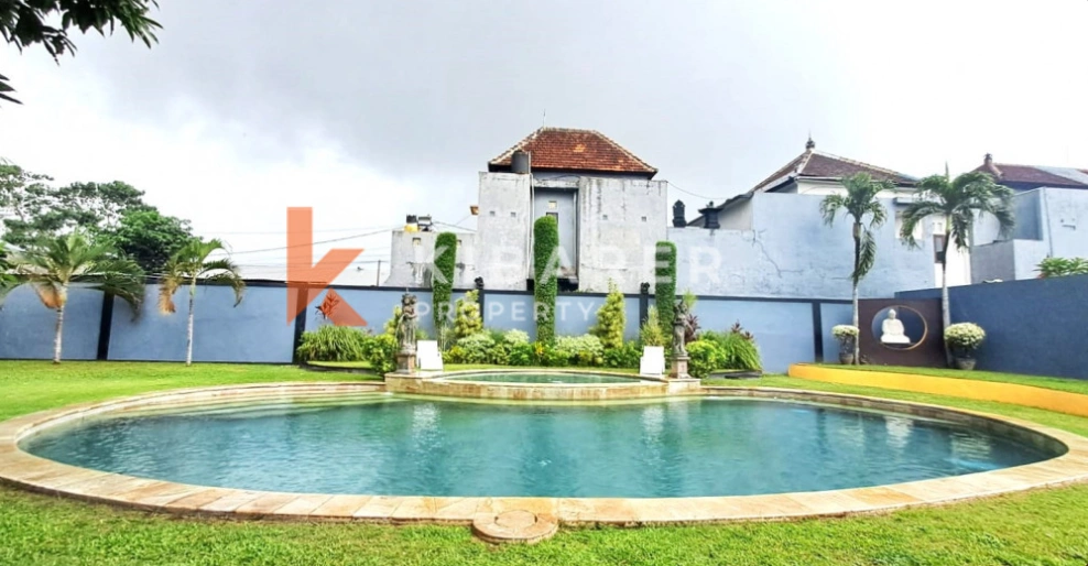 Homey Spacious Garden 3BR Villa Located in Kerobokan, 3-bed villa for rent in Seminyak – photo 8 of 15
