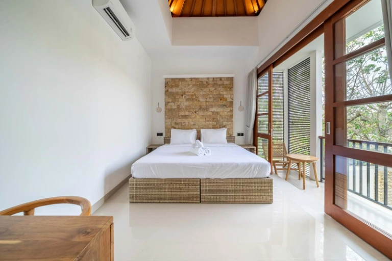 Brand New 3BR Villa at Central Berawa, 3-bed villa for rent in Canggu – photo 11 of 15