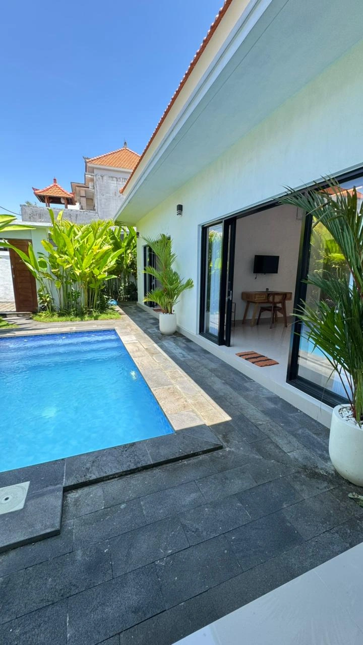 New 2 Bedroom Padonan Canggu near Gym, 2-bed villa for rent in Canggu – photo 10 of 15