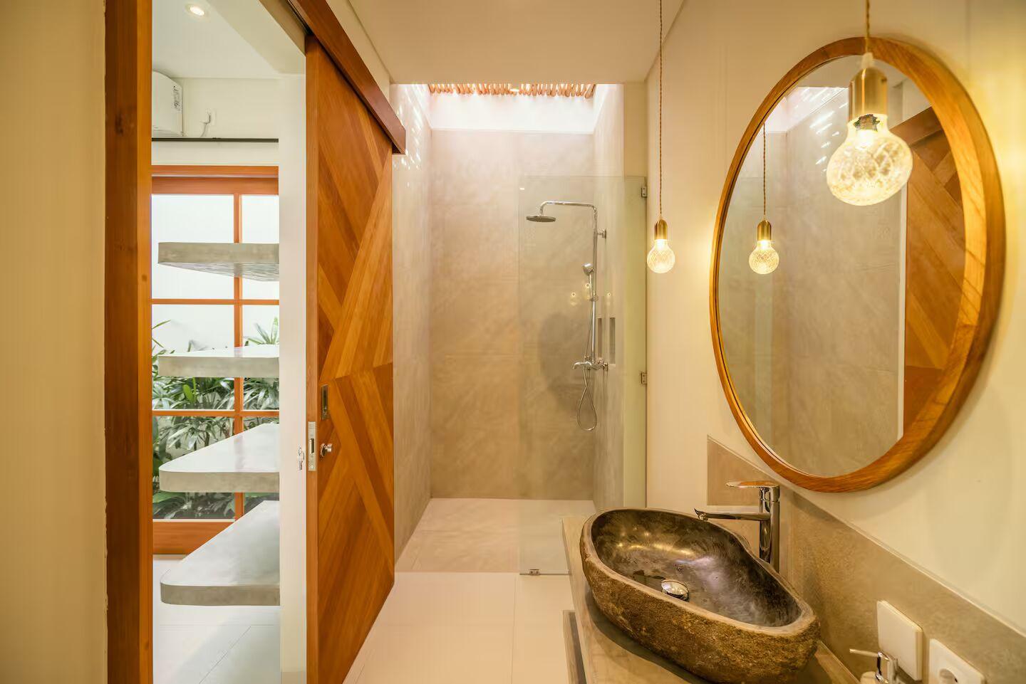 3 Bedrooms Villa in Berawa, 3-bed villa for rent in Canggu – photo 10 of 15