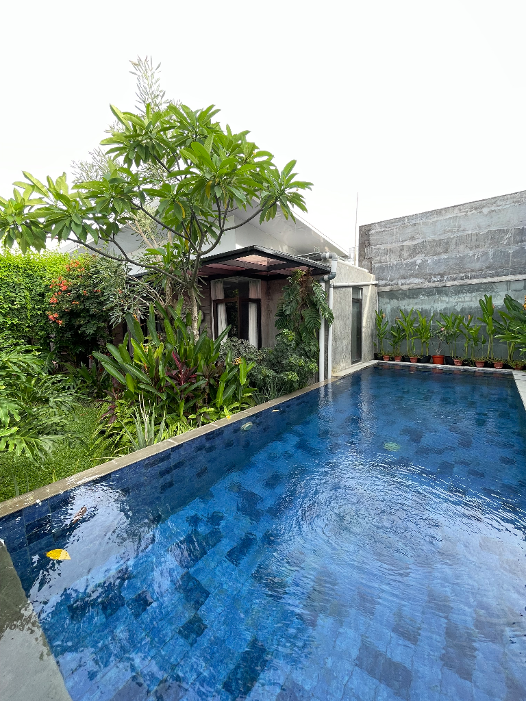 Contemporary Tropical Family Home | Kerobokan, 3-bed villa for rent in Seminyak – photo 12 of 15