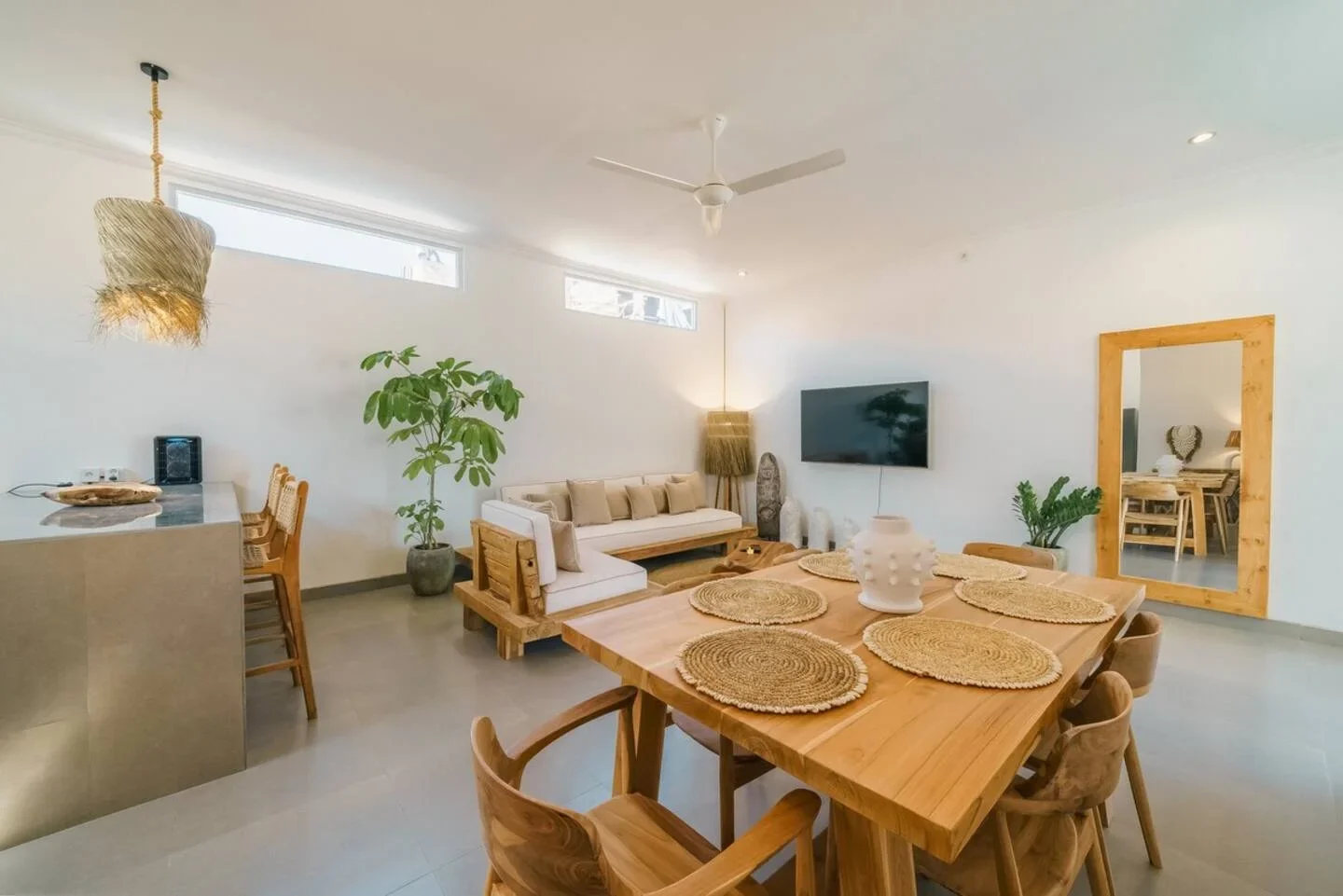 3 Bedrooms Villa in Batu Bolong, 3-bed villa for rent in Canggu – photo 10 of 15