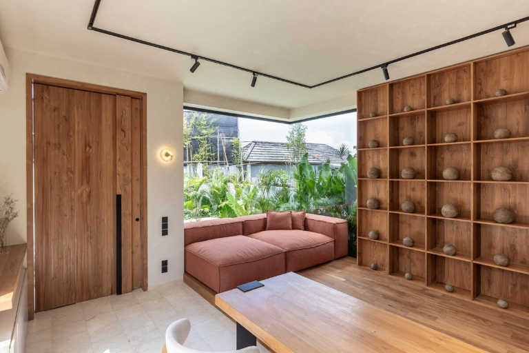 Designer Japandi-style 2-bedroom villa in central Ubud, 2-bed villa for rent in Ubud – photo 6 of 15