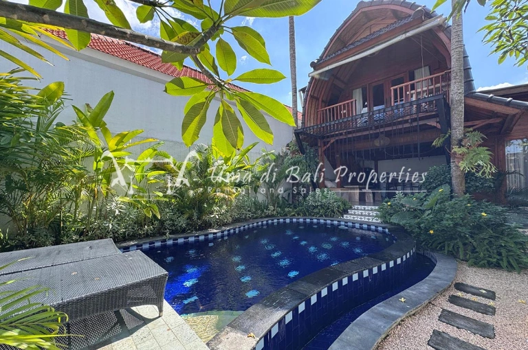 2BR Villa for Rent at Pererenan, Bali, 2-bed villa for rent in Pererenan – photo 3 of 12