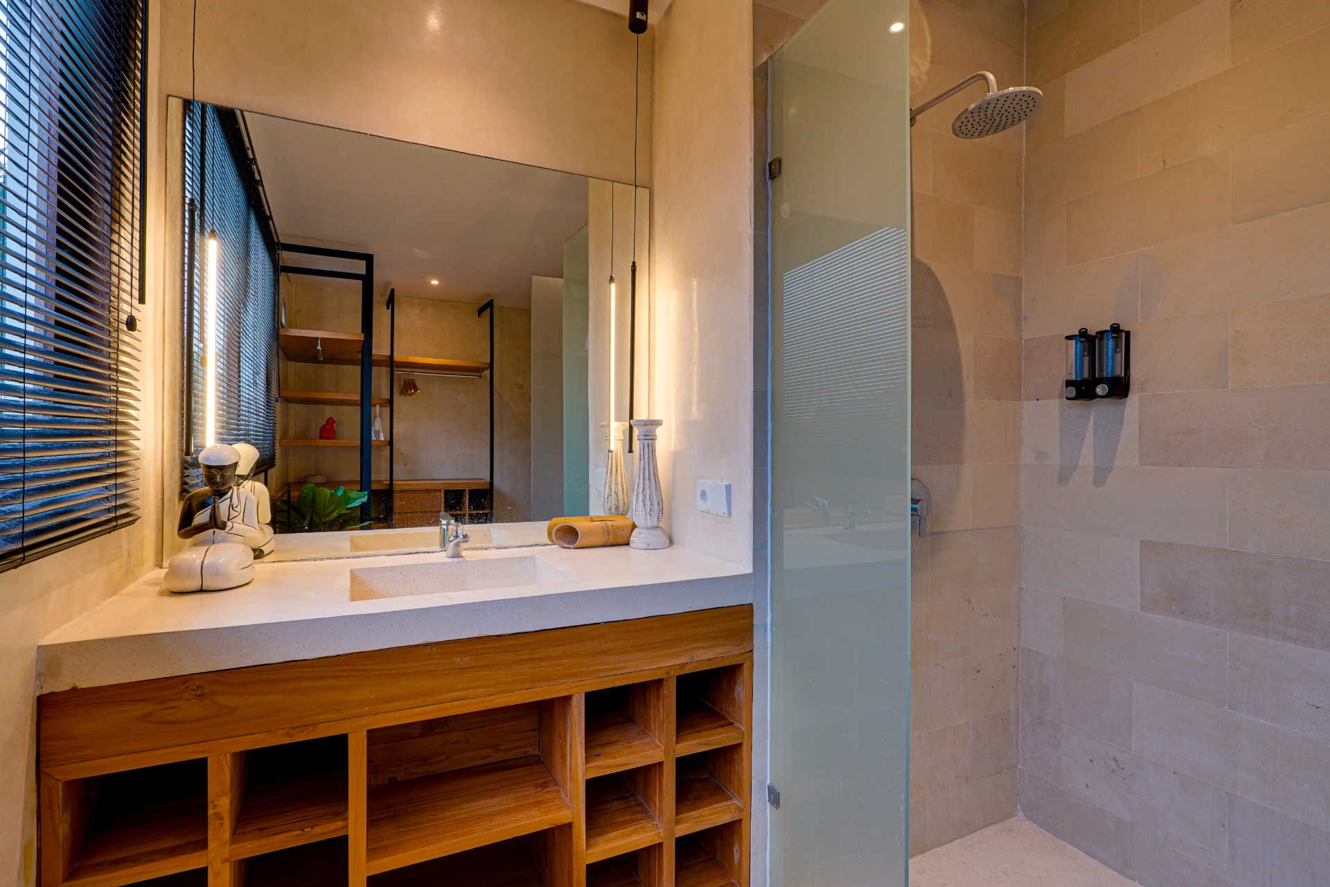 Designer Retreat Heart of Berawa | Casa Indigo, 2-bed villa for rent in Canggu – photo 14 of 15