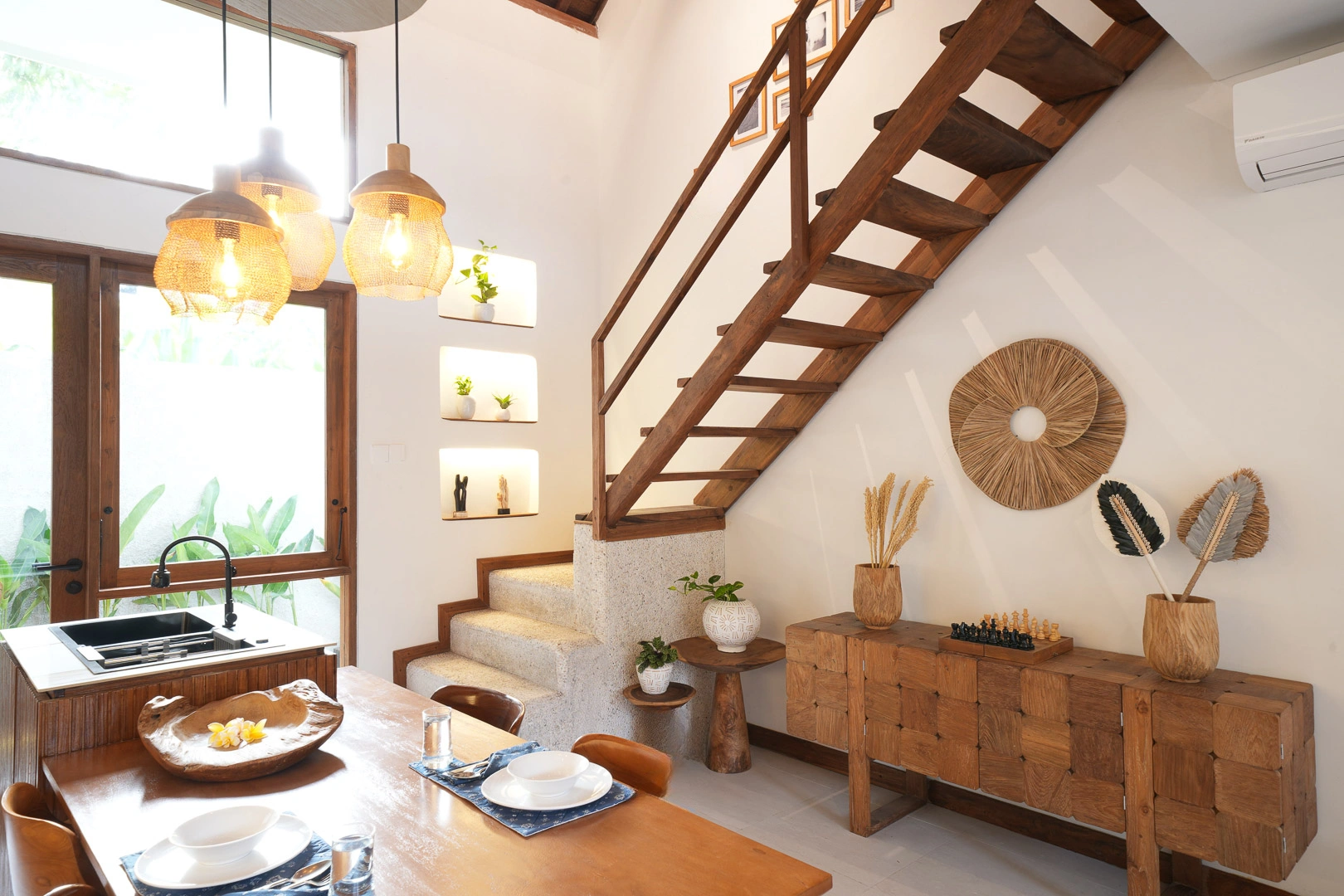 Chindaga Loft Villa Bali (Unit 5), 1-bed villa for rent in Canggu – photo 4 of 8