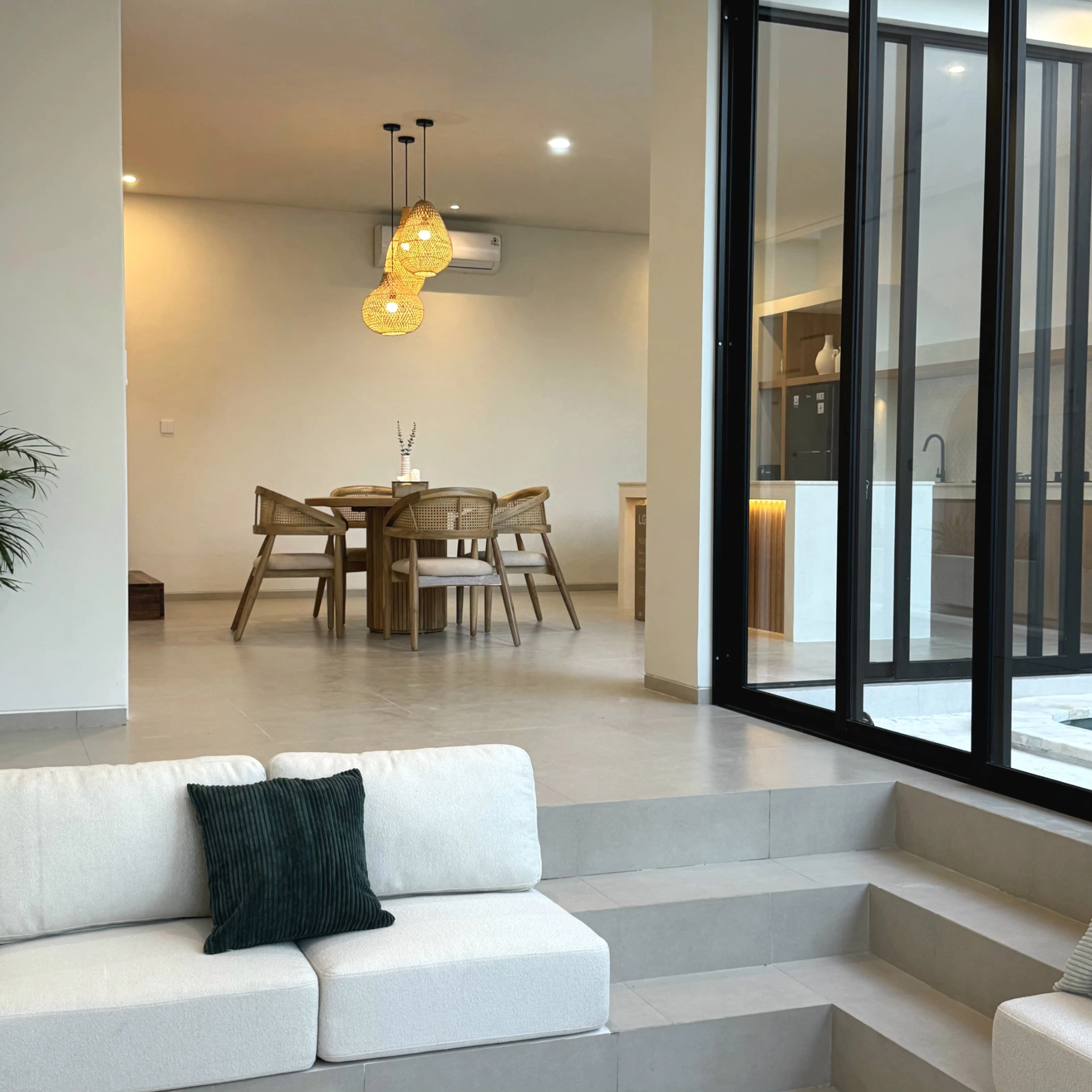Modern 2 Bedroom Private Villa in Padonan, 2-bed villa for rent in Canggu – photo 5 of 12